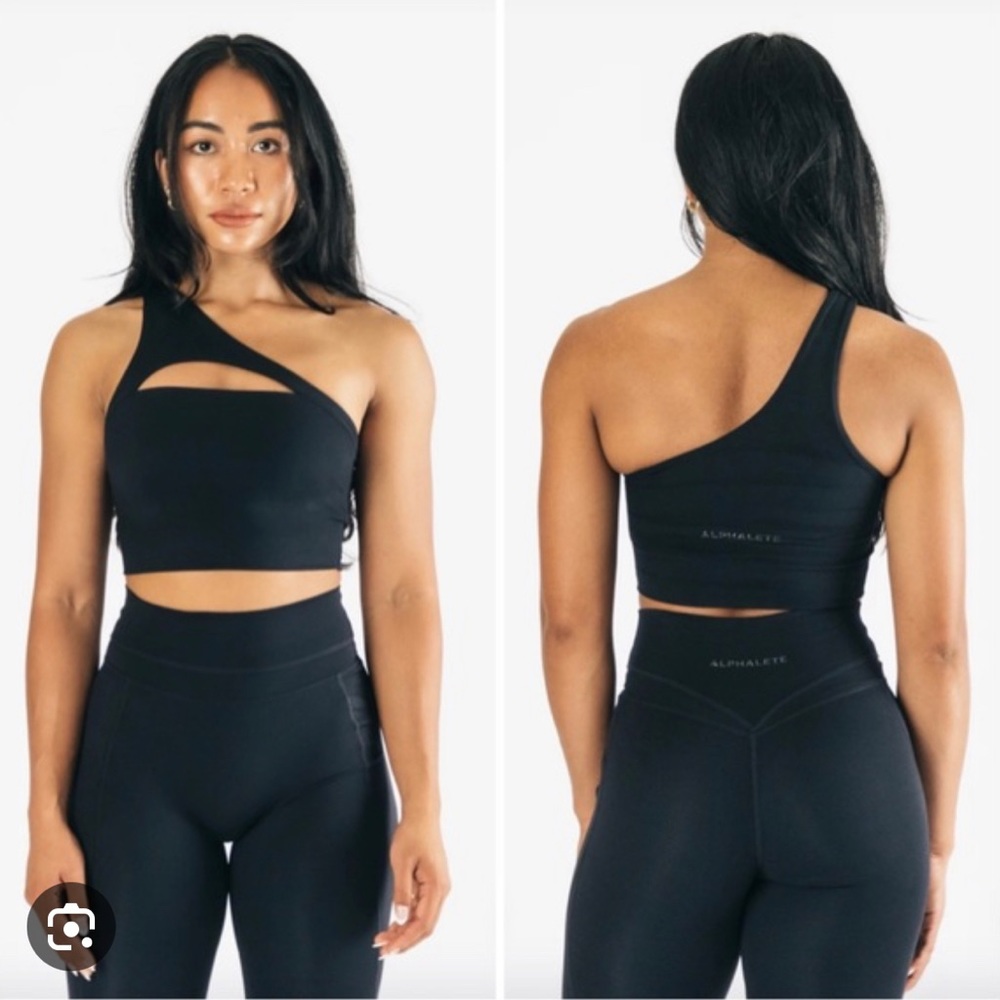 Alphalete asymmetrical sports bra